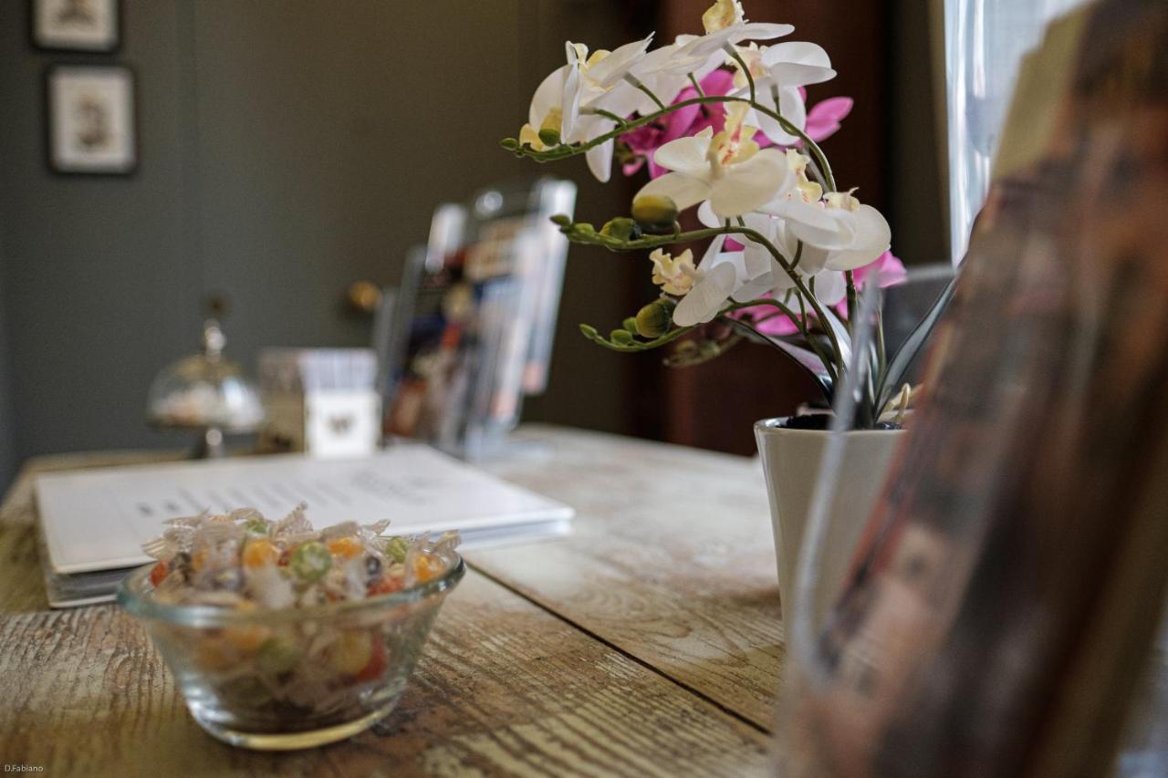 B&B Sekeles Suites And Spa Catania Ngoại thất bức ảnh